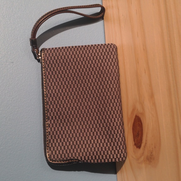 🎁 Mini Coach wristlet/wallet - Picture 2 of 2